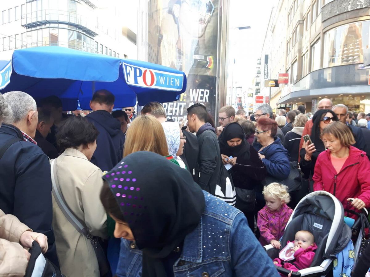 Abschlusskundgebung der FP am Victor-Adler-Platz